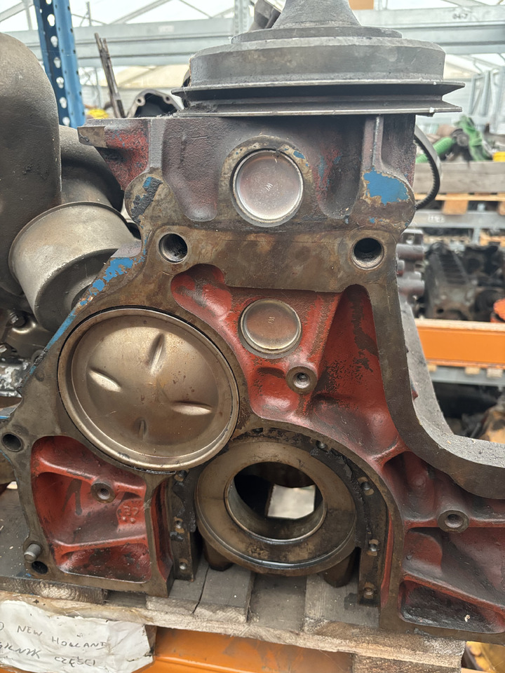 Ford New Holland 8630 8730 8830 TW20 TW25 TW30 Blok Silnika FONN-6015-DA - Blloku i cilindrit për Makineri bujqësore: foto 2 Ford New Holland 8630 8730 8830 TW20 TW25 TW30 Blok Silnika FONN-6015-DA - Blloku i cilindrit për Makineri bujqësore: foto 2