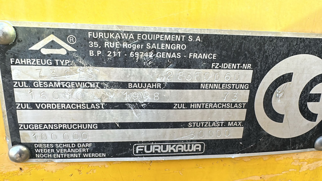 Furukawa 730 LS - Ekskavator me zinxhirë: foto 5 Furukawa 730 LS - Ekskavator me zinxhirë: foto 5