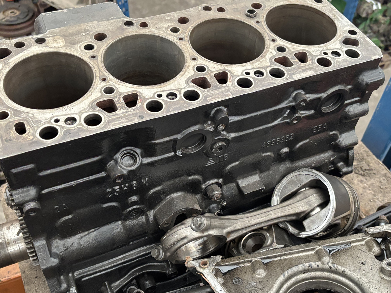 IVECO New Holland Tector / B3.9 Blok Silnika F4AE3481B 4896382 2830081 - Blloku i cilindrit për Makineri bujqësore: foto 2 IVECO New Holland Tector / B3.9 Blok Silnika F4AE3481B 4896382 2830081 - Blloku i cilindrit për Makineri bujqësore: foto 2