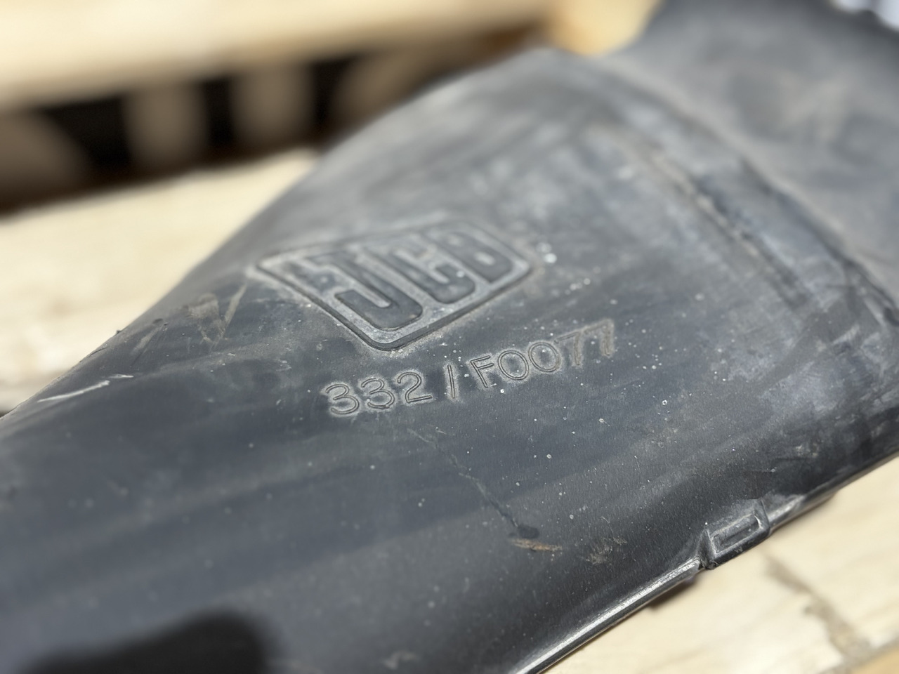 JCB 332/F0077 Kanał Rura Wlotowa - Tubi i marrjes së ajrit për Makineri ndërtimi: foto 2 JCB 332/F0077 Kanał Rura Wlotowa - Tubi i marrjes së ajrit për Makineri ndërtimi: foto 2