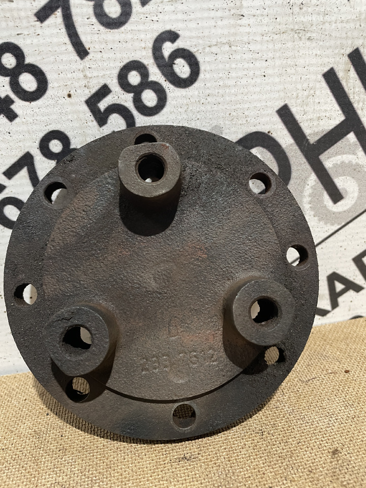 John Deere 5065M 5070M 5080M - piasta 10F702 - Bucelë rrote për Makineri bujqësore: foto 2 John Deere 5065M 5070M 5080M - piasta 10F702 - Bucelë rrote për Makineri bujqësore: foto 2