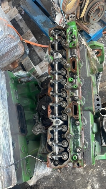 John Deere 6081 głowica cylindrów R122491 , r122492 - Koka e cilindrit për Makineri bujqësore: foto 2 John Deere 6081 głowica cylindrów R122491 , r122492 - Koka e cilindrit për Makineri bujqësore: foto 2