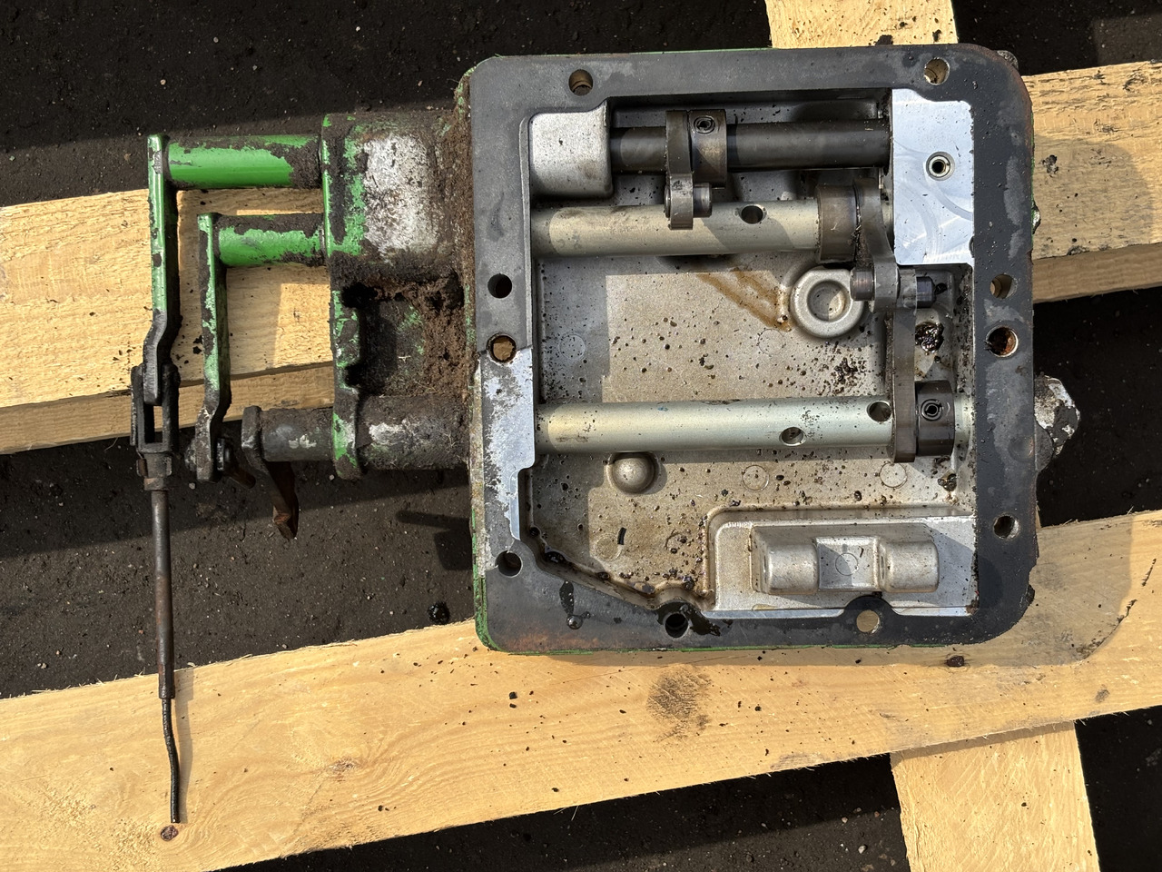 John Deere 6630 Zespół Zmiany Biegów L167547 - Leva e marsheve për Makineri bujqësore: foto 2 John Deere 6630 Zespół Zmiany Biegów L167547 - Leva e marsheve për Makineri bujqësore: foto 2