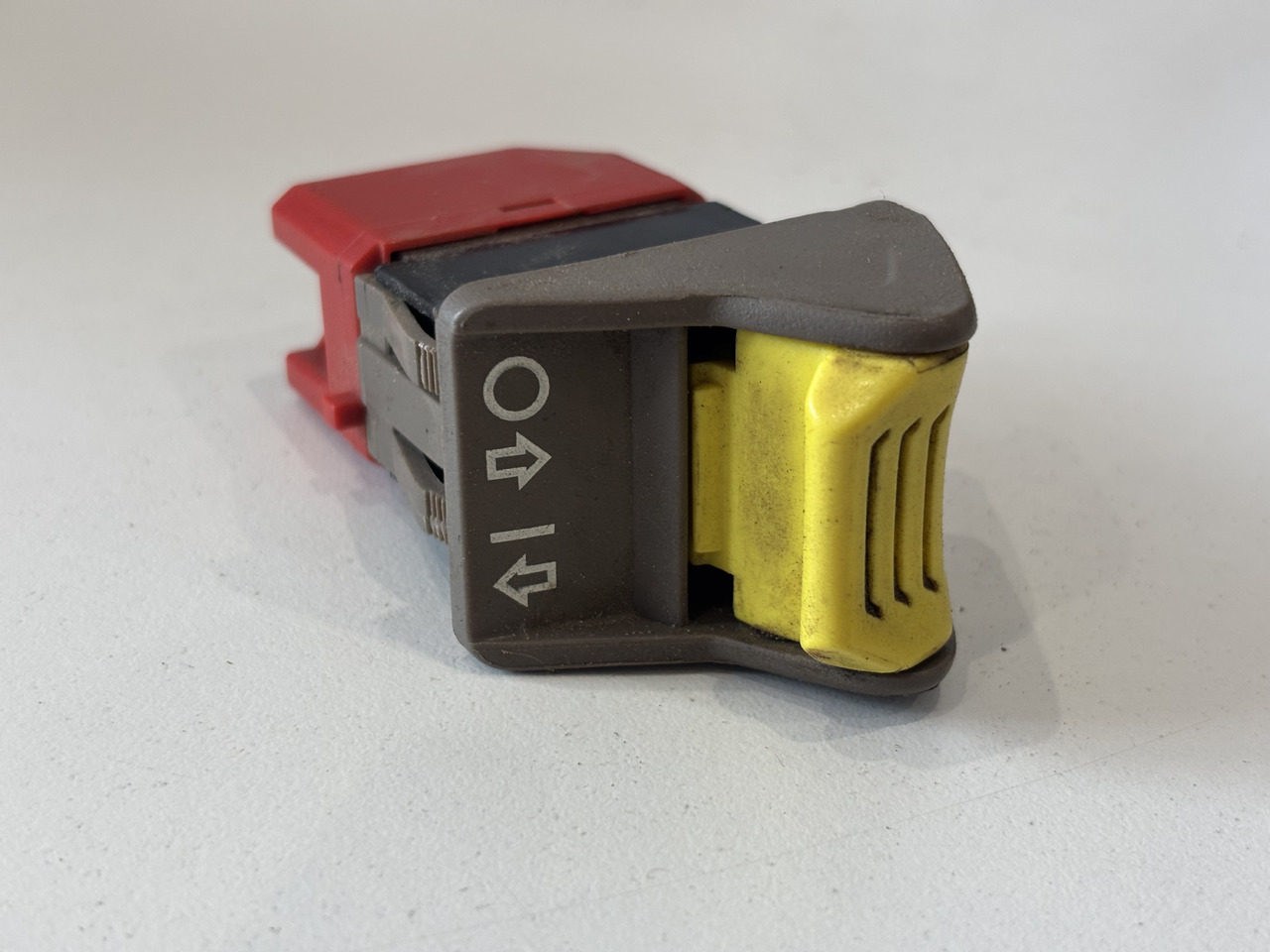 John Deere 6M 6R 6xxx Przełącznik Sterowania WOM AL218838 - Sistemi elektrik për Makineri bujqësore: foto 2 John Deere 6M 6R 6xxx Przełącznik Sterowania WOM AL218838 - Sistemi elektrik për Makineri bujqësore: foto 2