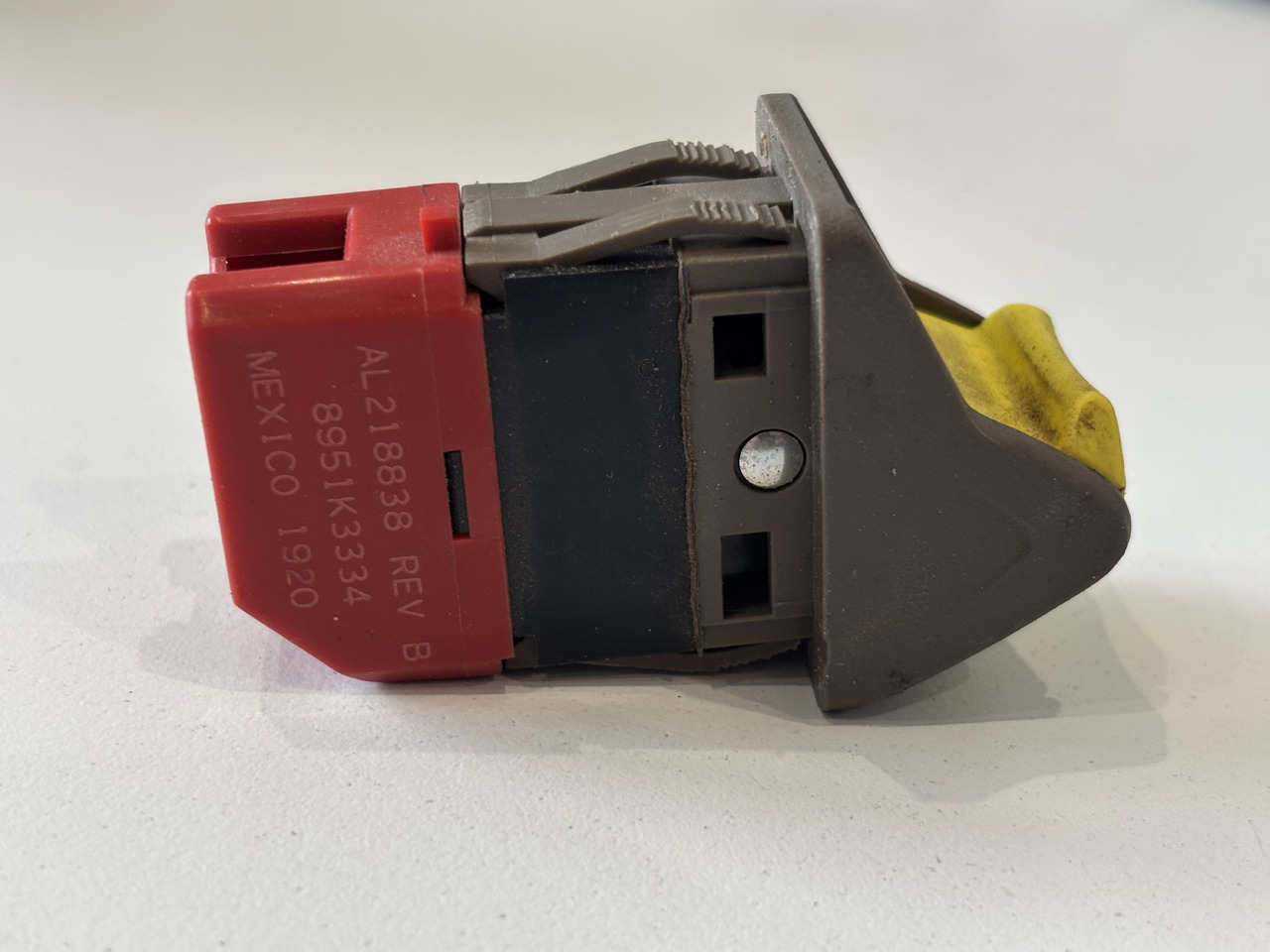 John Deere 6M 6R 6xxx Przełącznik Sterowania WOM AL218838 - Sistemi elektrik për Makineri bujqësore: foto 3 John Deere 6M 6R 6xxx Przełącznik Sterowania WOM AL218838 - Sistemi elektrik për Makineri bujqësore: foto 3