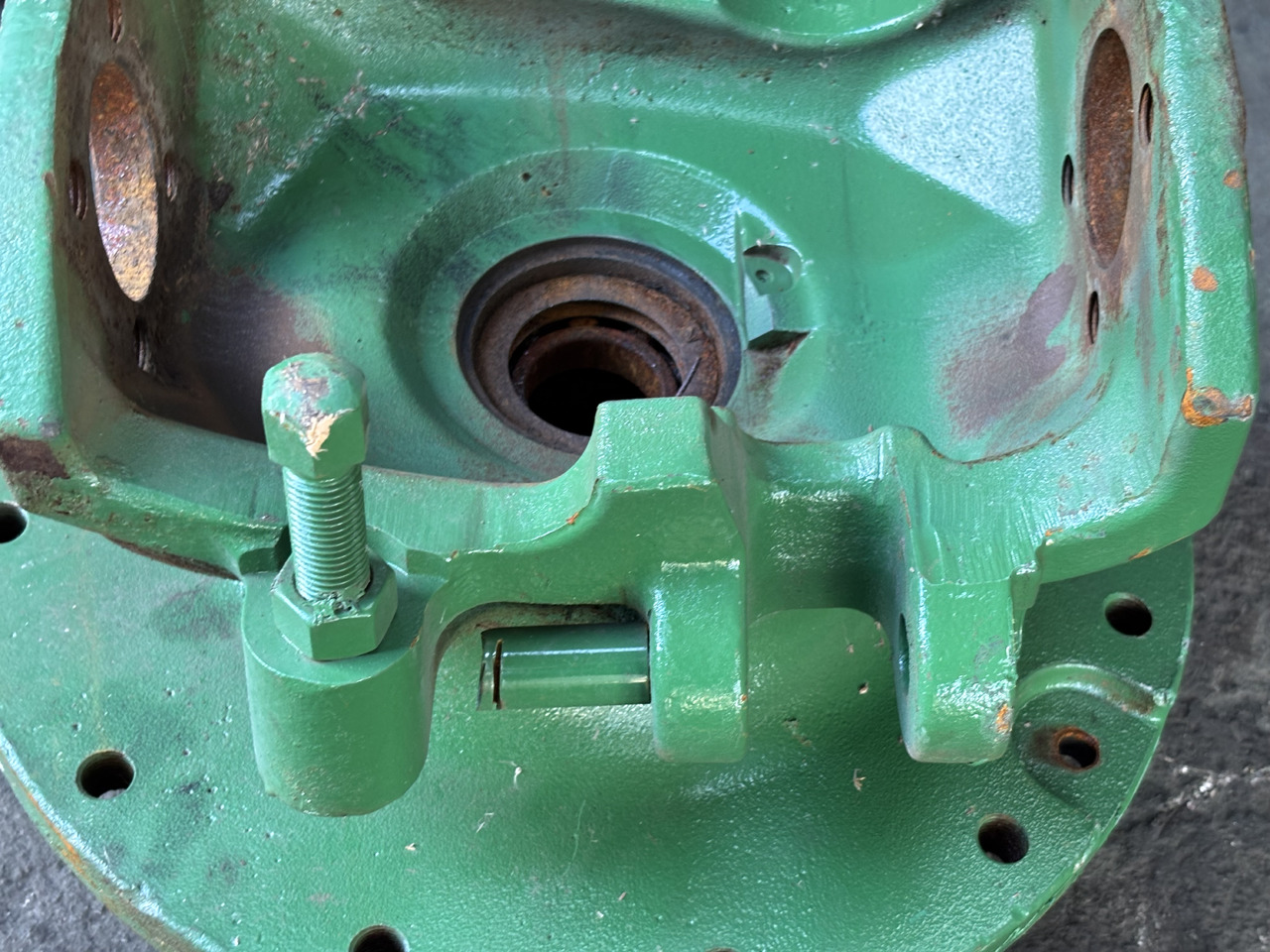 John Deere 7RXXX 7R330 7R 330 Zwrotnica Przegub Piasta R301661 RE592905 R135866 - Krah moco për Makineri bujqësore: foto 2 John Deere 7RXXX 7R330 7R 330 Zwrotnica Przegub Piasta R301661 RE592905 R135866 - Krah moco për Makineri bujqësore: foto 2