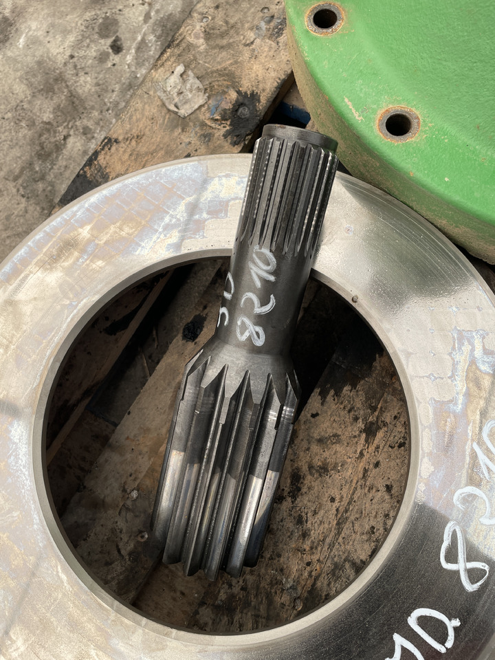 John Deere 8110 8120 8210 9120 9220 - półoś granat R157057 R111450 R157061 R157059 - Boshti i transmisionit për Makineri bujqësore: foto 1 John Deere 8110 8120 8210 9120 9220 - półoś granat R157057 R111450 R157061 R157059 - Boshti i transmisionit për Makineri bujqësore: foto 1