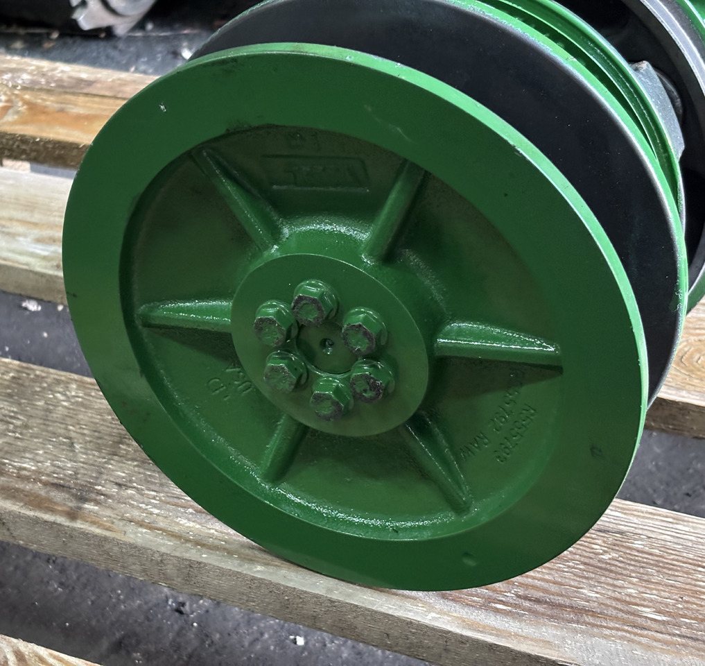 John Deere 8260R 8285R 8360R 8400R 9360R Napęd Wentylatora RE578435 - Ventilatori për Traktor: foto 2 John Deere 8260R 8285R 8360R 8400R 9360R Napęd Wentylatora RE578435 - Ventilatori për Traktor: foto 2