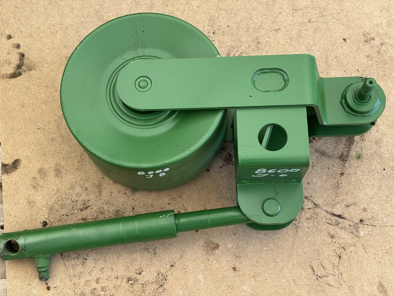 John Deere 8600 Siłownik hydrauliczny napinacz rolka AXE26918 - Cilindri hidraulik për Makineri bujqësore: foto 2 John Deere 8600 Siłownik hydrauliczny napinacz rolka AXE26918 - Cilindri hidraulik për Makineri bujqësore: foto 2