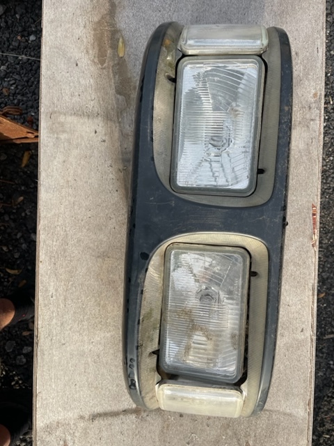 John Deere Lampa Przednia - Fenerët për Makineri bujqësore: foto 2 John Deere Lampa Przednia - Fenerët për Makineri bujqësore: foto 2