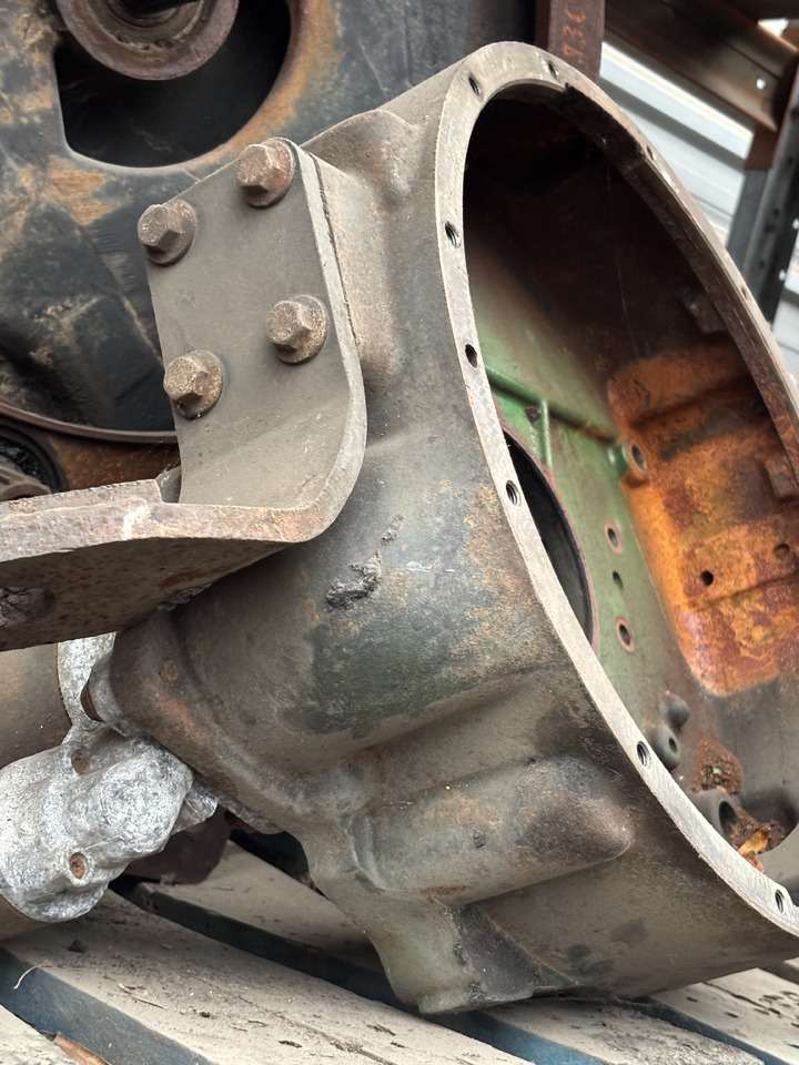 John Deere R503444 R121421 R120586 502941 R503406 R504272 Obudowa Koła Zamachowego - Volanti për Makineri bujqësore: foto 3 John Deere R503444 R121421 R120586 502941 R503406 R504272 Obudowa Koła Zamachowego - Volanti për Makineri bujqësore: foto 3