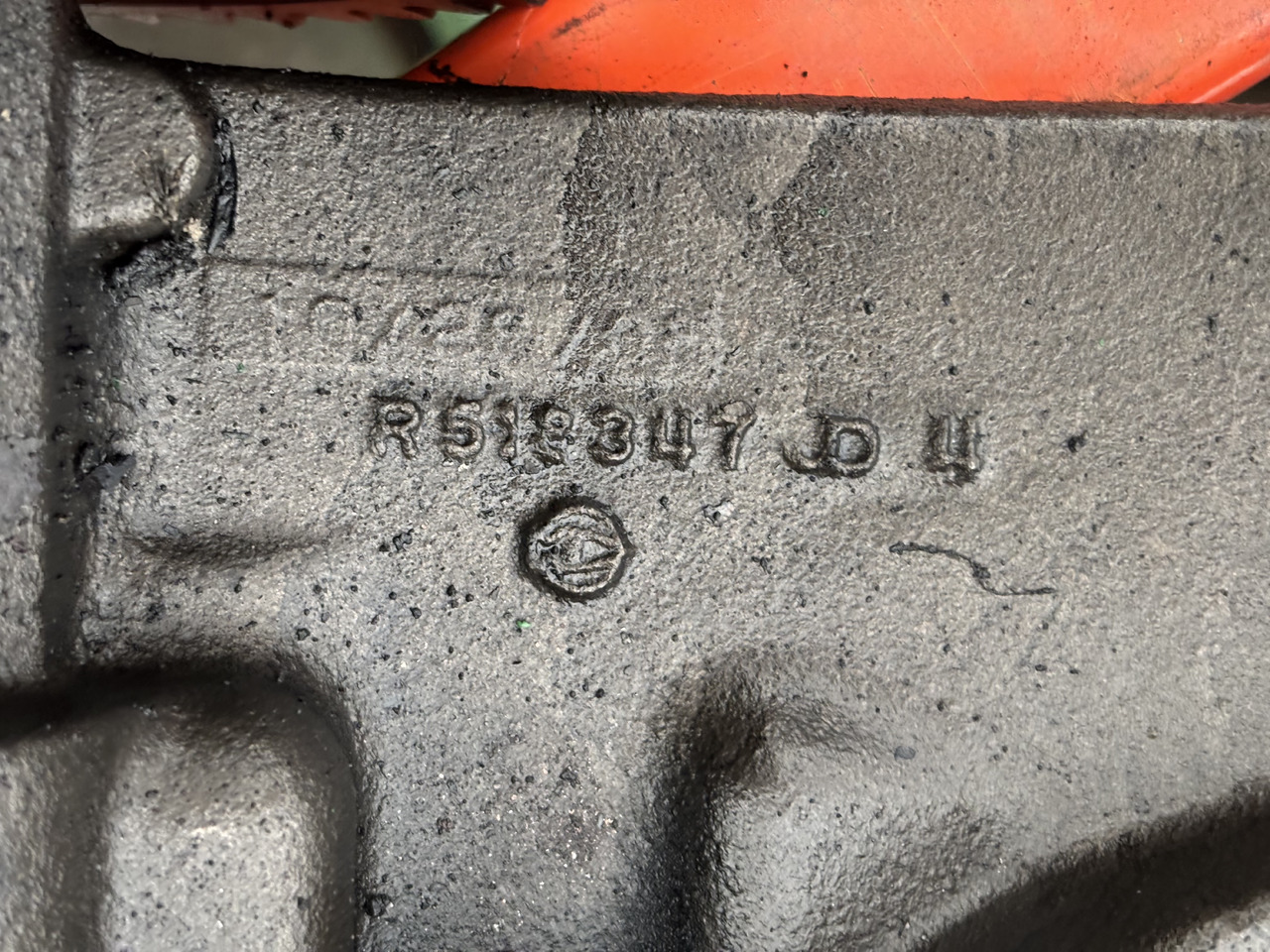 John Deere RE543187 R518347 RE533975 Pompa Oleju - Pompa e vajit për Makineri bujqësore: foto 2 John Deere RE543187 R518347 RE533975 Pompa Oleju - Pompa e vajit për Makineri bujqësore: foto 2