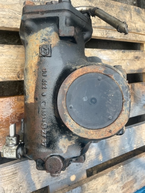 Kolumna kierownicza ZF Setra - Kolona e drejtimit për Makineri bujqësore: foto 1 Kolumna kierownicza ZF Setra - Kolona e drejtimit për Makineri bujqësore: foto 1