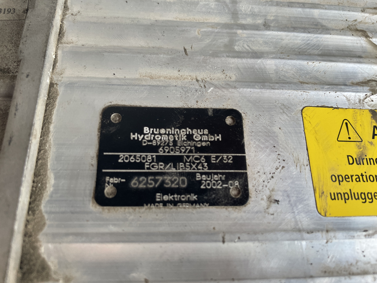 Liebherr 544 L544 - sterownik Hydromatik MC6 E/32 2045006 L93193 - ECU për Makineri ndërtimi: foto 4 Liebherr 544 L544 - sterownik Hydromatik MC6 E/32 2045006 L93193 - ECU për Makineri ndërtimi: foto 4