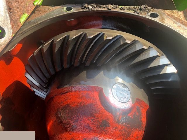 Merlo - Wkład Mostu - Transmisioni për Makineri bujqësore: foto 3 Merlo - Wkład Mostu - Transmisioni për Makineri bujqësore: foto 3