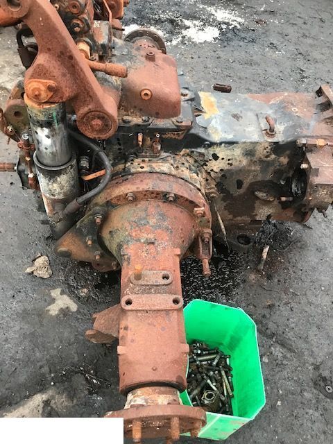 Steyr 4115 PROFI - TYLKO CZĘŚCI MECHANICZNE - Pjesë këmbimi për Makineri bujqësore: foto 5 Steyr 4115 PROFI - TYLKO CZĘŚCI MECHANICZNE - Pjesë këmbimi për Makineri bujqësore: foto 5