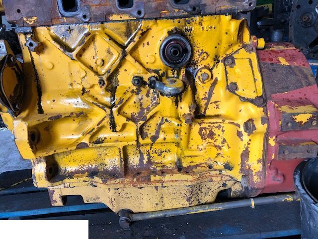 Sanderson Ford BSD 444 k - Blok Cylindrów - Blloku i cilindrit për Makineri bujqësore: foto 2 Sanderson Ford BSD 444 k - Blok Cylindrów - Blloku i cilindrit për Makineri bujqësore: foto 2