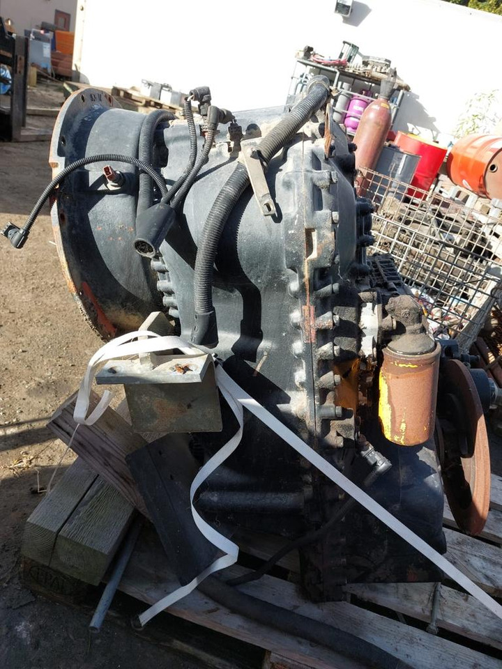 Skrzynia biegów ZF 4WG 4WG-210 Hitachi Case Komatsu - Kutia e marsheve për Makineri bujqësore: foto 1 Skrzynia biegów ZF 4WG 4WG-210 Hitachi Case Komatsu - Kutia e marsheve për Makineri bujqësore: foto 1