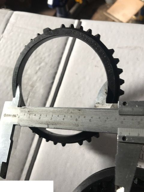 Valtra 900 - Synchronizatory - Kutia e marsheve dhe pjesë këmbimi për Makineri bujqësore: foto 2 Valtra 900 - Synchronizatory - Kutia e marsheve dhe pjesë këmbimi për Makineri bujqësore: foto 2