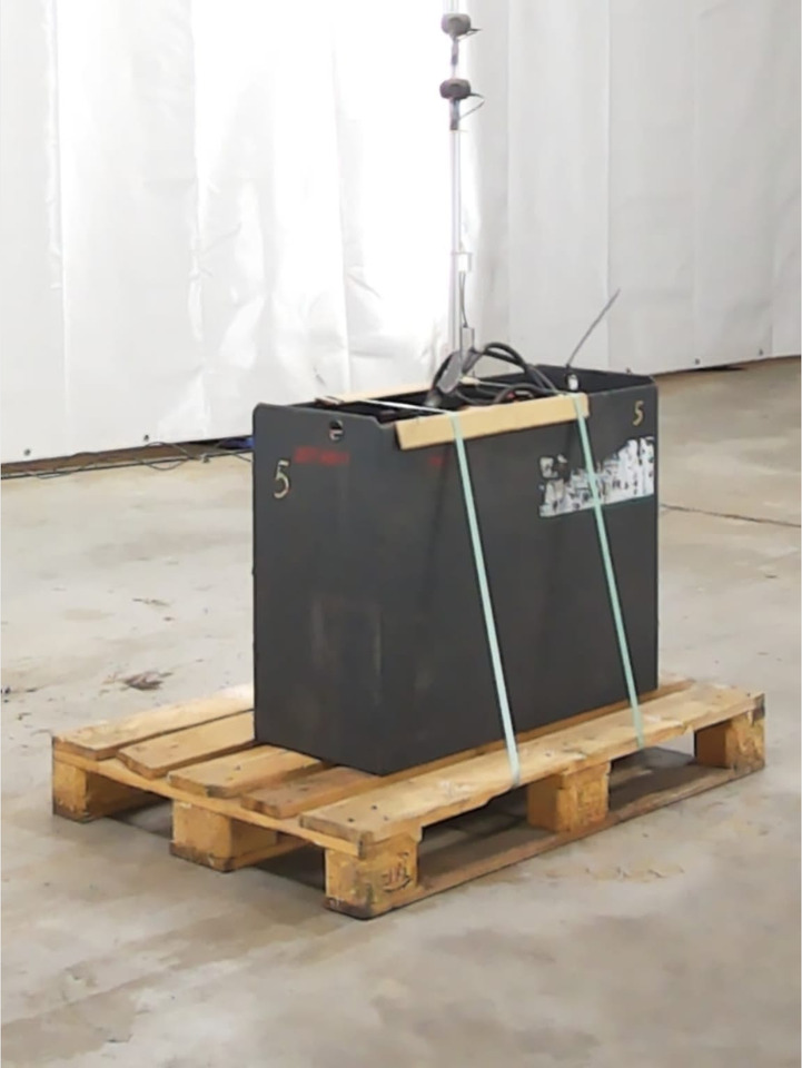 HOPPECKE Battery 24V 575Ah - Bateria për Pajisje për trajtimin e materialeve: foto 1 HOPPECKE Battery 24V 575Ah - Bateria për Pajisje për trajtimin e materialeve: foto 1