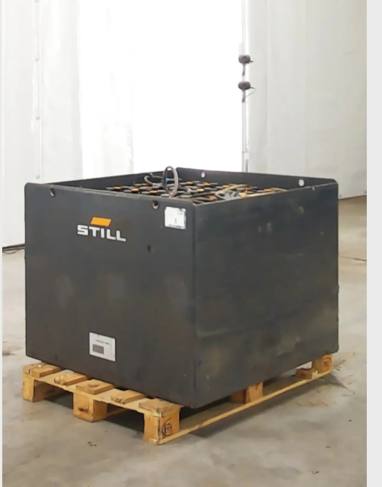 Hawker Battery 80V 840Ah - Bateria për Pajisje për trajtimin e materialeve: foto 1 Hawker Battery 80V 840Ah - Bateria për Pajisje për trajtimin e materialeve: foto 1