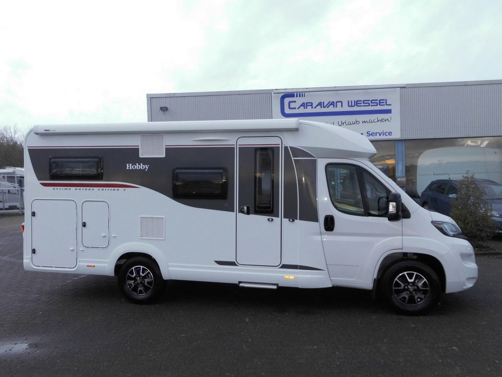 Hobby Optima ONTOUR Edition F V65 GE mit EXTRAS+++ - Kamper gjysmë i integruar: foto 1 Hobby Optima ONTOUR Edition F V65 GE mit EXTRAS+++ - Kamper gjysmë i integruar: foto 1