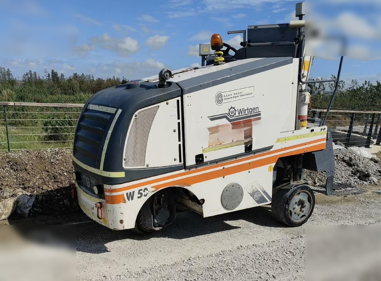 2009 WIRTGEN W50 - Frezë asfalti: foto 1 2009 WIRTGEN W50 - Frezë asfalti: foto 1