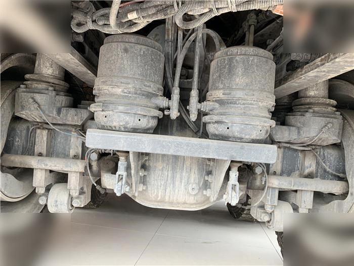 Kamion vetëshkarkues i ri 2014 GINAF HD5380T: foto 13 Kamion vetëshkarkues i ri 2014 GINAF HD5380T: foto 13