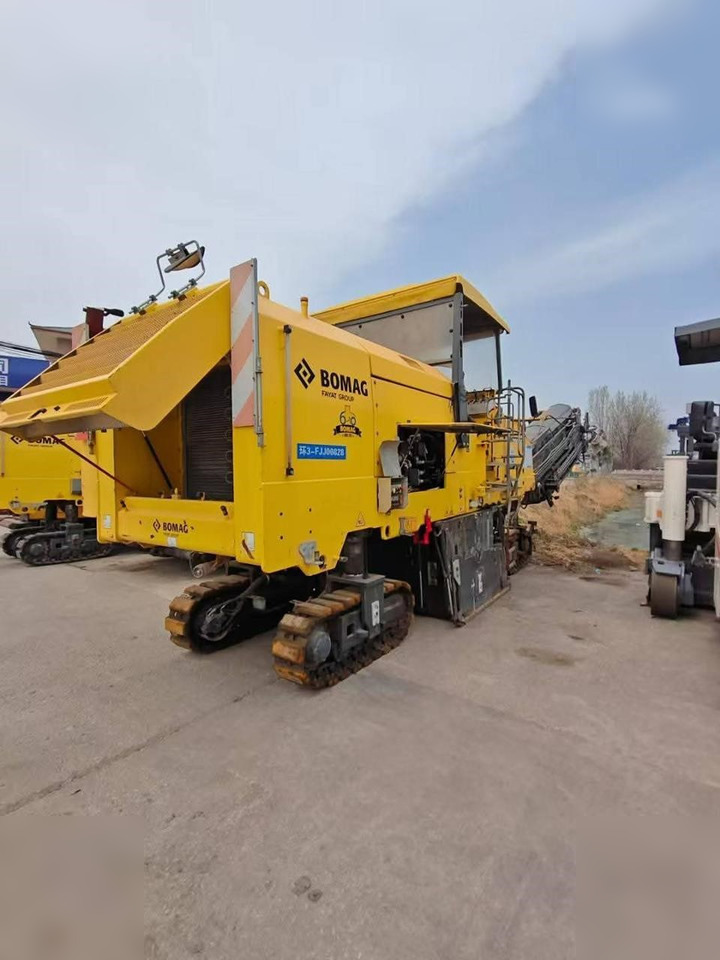 2017 BOMAG BM2000/60-2 - Frezë asfalti: foto 2 2017 BOMAG BM2000/60-2 - Frezë asfalti: foto 2