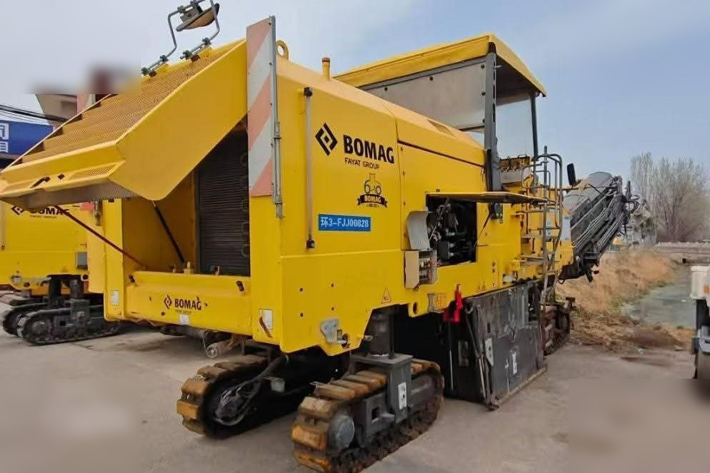 2017 BOMAG BM2000/60-2 - Frezë asfalti: foto 1 2017 BOMAG BM2000/60-2 - Frezë asfalti: foto 1
