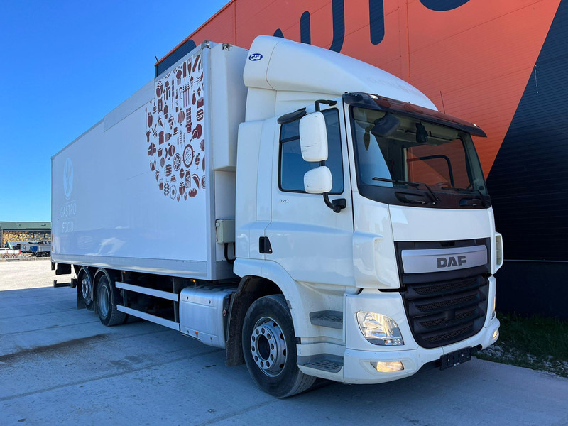 DAF CF 370 6x2 HULTSTEINS / BOX L=8744 mm - Kamion frigorifer: foto 4 DAF CF 370 6x2 HULTSTEINS / BOX L=8744 mm - Kamion frigorifer: foto 4