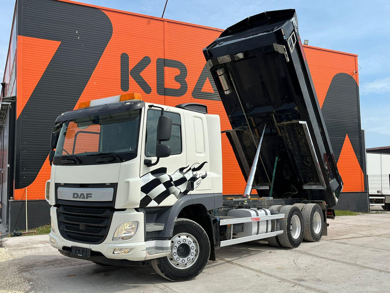 DAF CF 440 6x2 BOX L=5620 mm - Kamion vetëshkarkues: foto 2 DAF CF 440 6x2 BOX L=5620 mm - Kamion vetëshkarkues: foto 2