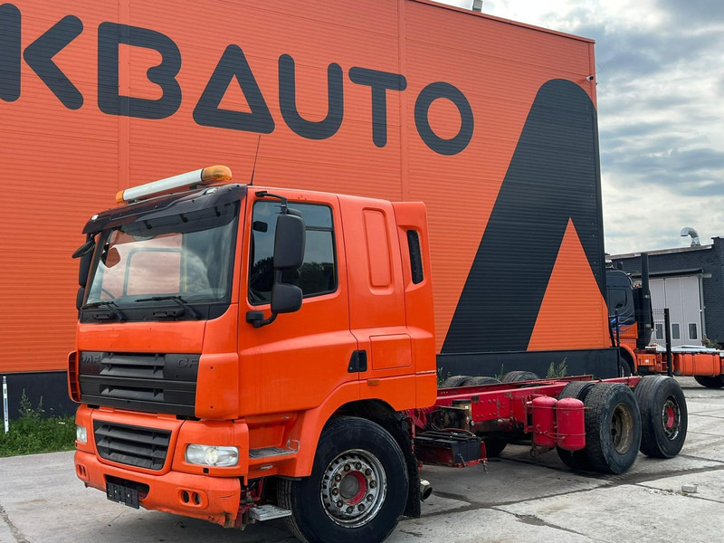 DAF CF85 6x2 CHASSIS - Kamion kabinë-shasi: foto 1 DAF CF85 6x2 CHASSIS - Kamion kabinë-shasi: foto 1