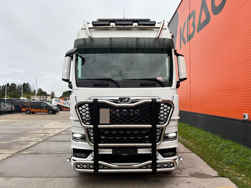 MAN TGX 28.580 6x2 TWIN BED GX CAB / INTARDER / DOUBLE BOGIE - Gjysmë-kamion: foto 3 MAN TGX 28.580 6x2 TWIN BED GX CAB / INTARDER / DOUBLE BOGIE - Gjysmë-kamion: foto 3