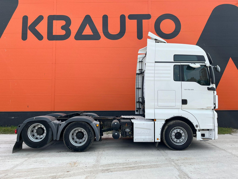 MAN TGX 28.580 6x2 XXL CAB / INTARDER / DOUBLE BOGIE - Gjysmë-kamion: foto 4 MAN TGX 28.580 6x2 XXL CAB / INTARDER / DOUBLE BOGIE - Gjysmë-kamion: foto 4