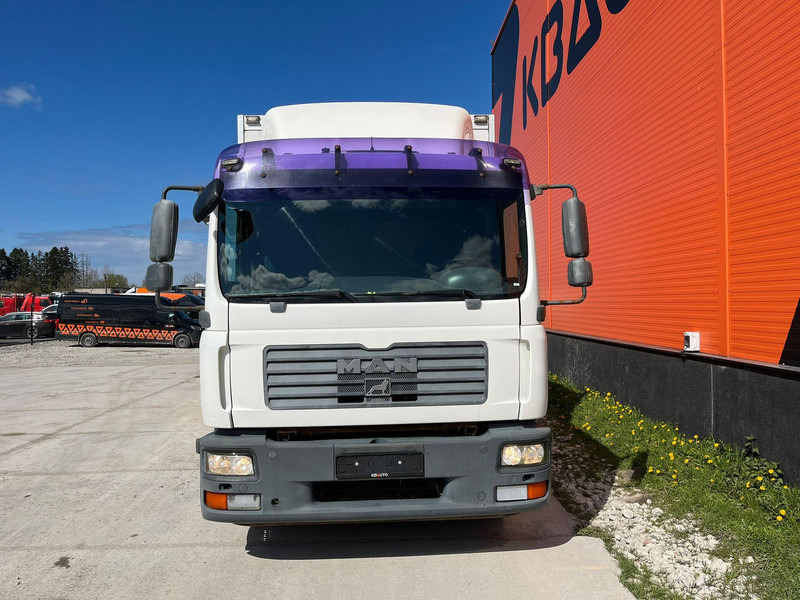 MAN TGL 12.240 4x2 BOX L=6812 mm - Kamion vagonetë: foto 2 MAN TGL 12.240 4x2 BOX L=6812 mm - Kamion vagonetë: foto 2