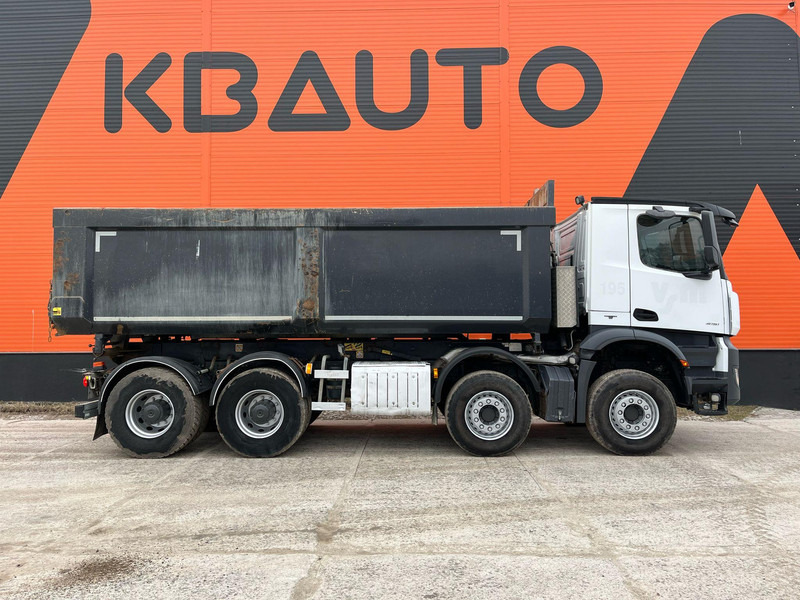 Mercedes-Benz Arocs 4151 8x4 BORDMATIC / FULL STEEL / DRUM BRAKES / BOX L=6140 mm - Kamion vetëshkarkues: foto 4 Mercedes-Benz Arocs 4151 8x4 BORDMATIC / FULL STEEL / DRUM BRAKES / BOX L=6140 mm - Kamion vetëshkarkues: foto 4