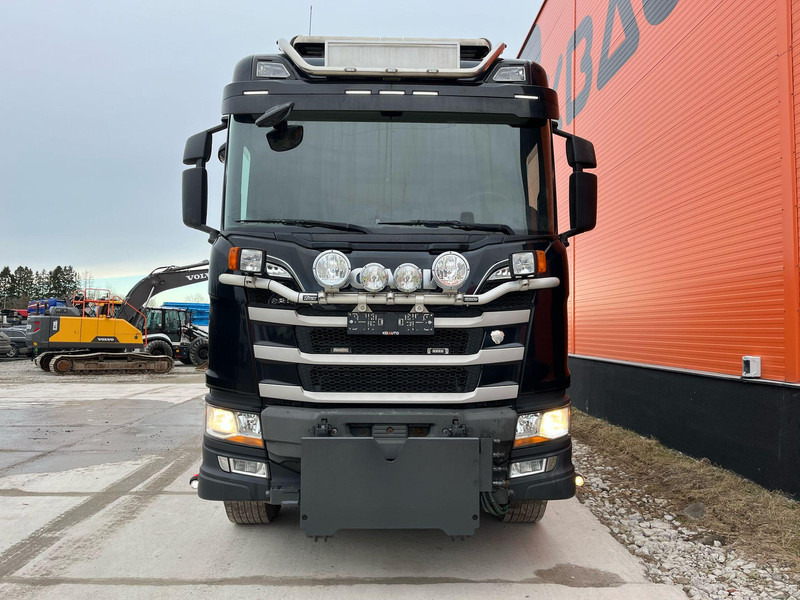 Scania R 650 8x4 FRONT PLOW EQUIPMENT / FULL STEEL / HUB REDUCTION / WEBASTO - Kamion vetëshkarkues: foto 4 Scania R 650 8x4 FRONT PLOW EQUIPMENT / FULL STEEL / HUB REDUCTION / WEBASTO - Kamion vetëshkarkues: foto 4