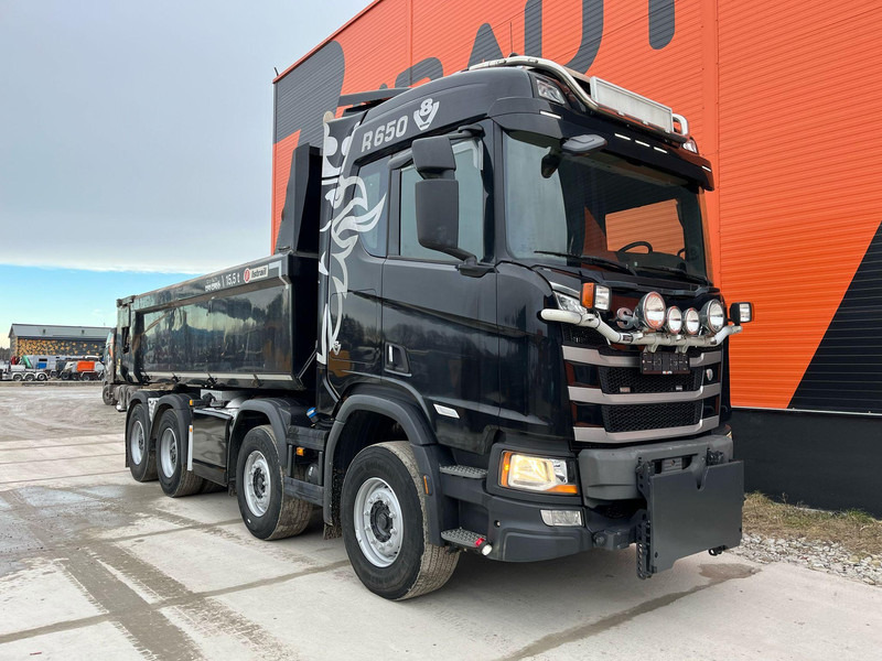 Scania R 650 8x4 FRONT PLOW EQUIPMENT / FULL STEEL / HUB REDUCTION / WEBASTO - Kamion vetëshkarkues: foto 5 Scania R 650 8x4 FRONT PLOW EQUIPMENT / FULL STEEL / HUB REDUCTION / WEBASTO - Kamion vetëshkarkues: foto 5