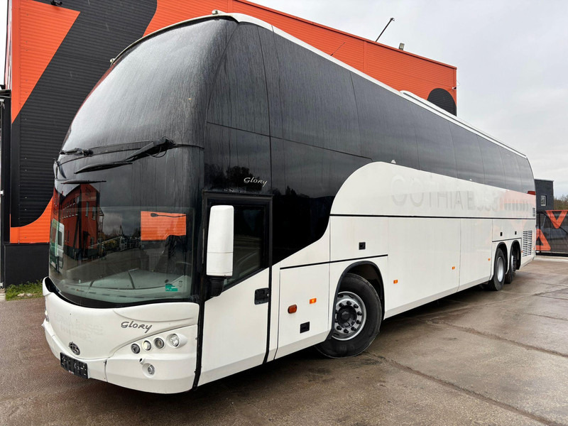 Volvo B12B Beulas Glory 6x2*4 61 SEATS / AC / AUXILIARY HEATING / WC - Autobus urban: foto 3 Volvo B12B Beulas Glory 6x2*4 61 SEATS / AC / AUXILIARY HEATING / WC - Autobus urban: foto 3