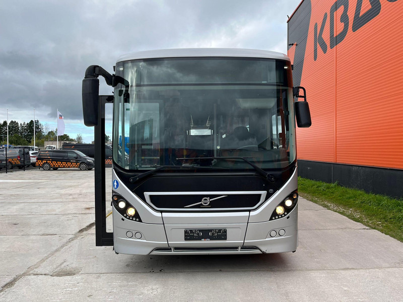 Volvo B8R 8900 LE 6x2*4 44 SEATS + 53 STANDING / AC / AUXILIARY HEATER - Autobus suburban: foto 2 Volvo B8R 8900 LE 6x2*4 44 SEATS + 53 STANDING / AC / AUXILIARY HEATER - Autobus suburban: foto 2