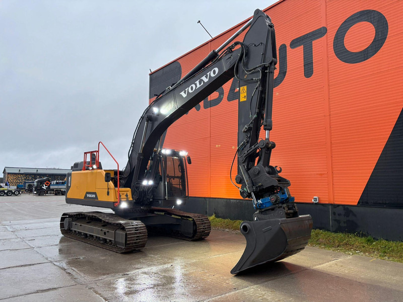 Volvo EC 220 EL ROTOTILT / CENTRAL LUBRICATION / AC / WEBASTO - Ekskavator me zinxhirë: foto 4 Volvo EC 220 EL ROTOTILT / CENTRAL LUBRICATION / AC / WEBASTO - Ekskavator me zinxhirë: foto 4