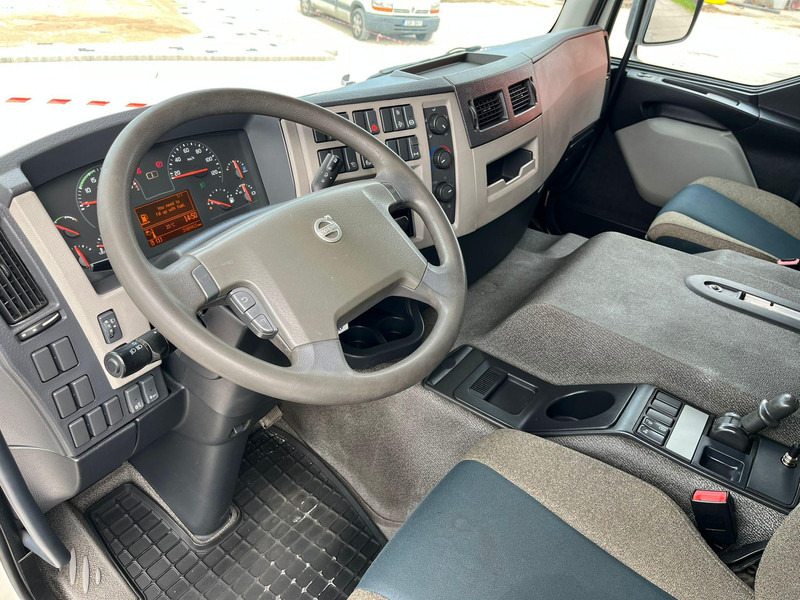 Kamion vagonetë Volvo FE 320 4x2 BOX L=7623 mm: foto 15