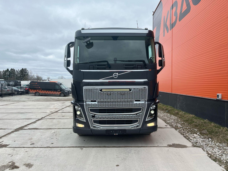 Volvo FH 16 750 10x4*6 GCW 100 ton / CHASSIS L=7350 mm - Kamion kabinë-shasi: foto 3 Volvo FH 16 750 10x4*6 GCW 100 ton / CHASSIS L=7350 mm - Kamion kabinë-shasi: foto 3