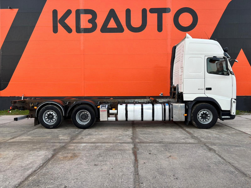 Volvo FH 540 6x2 LOW CHECKED MILEAGE ! / RETARDER / CHASSIS L=6975 mm - Kamion kabinë-shasi: foto 5 Volvo FH 540 6x2 LOW CHECKED MILEAGE ! / RETARDER / CHASSIS L=6975 mm - Kamion kabinë-shasi: foto 5