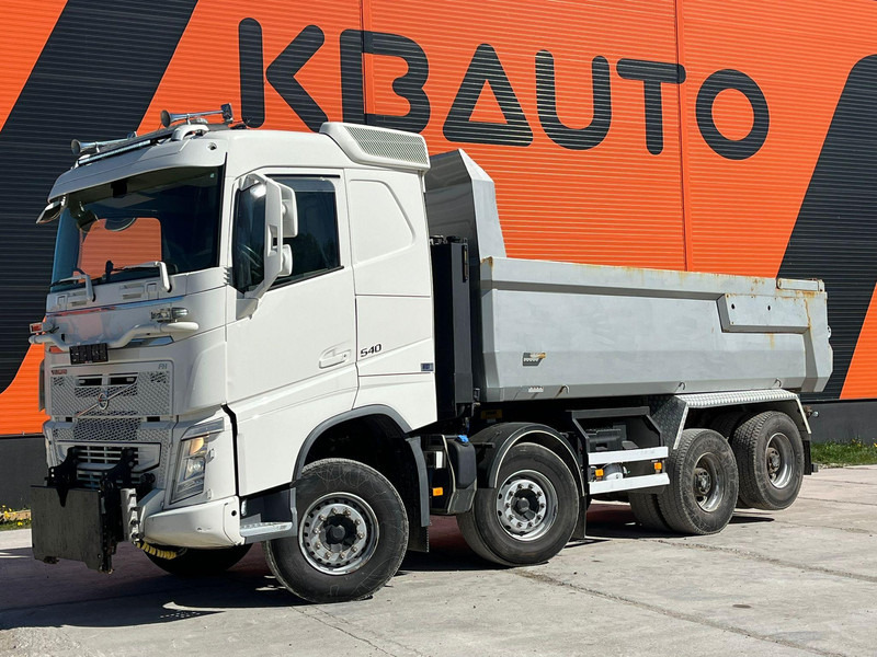 Volvo FH 540 8x4 RETARDER / TANDEM AXLE LIFT / BIG AXLES / BOX L=5704 mm - Kamion vetëshkarkues: foto 1 Volvo FH 540 8x4 RETARDER / TANDEM AXLE LIFT / BIG AXLES / BOX L=5704 mm - Kamion vetëshkarkues: foto 1