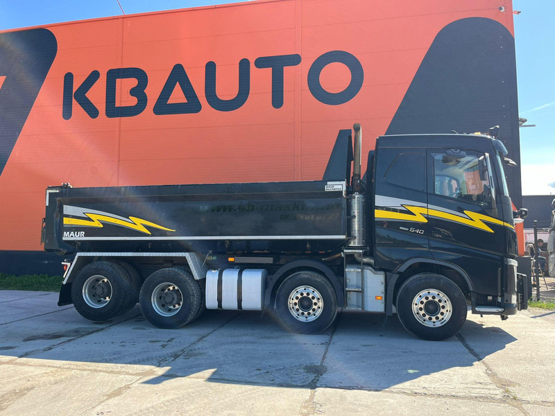 Volvo FH 540 8x4 RETARDER / TANDEM AXLE LIFT / BIG AXLES - Kamion vetëshkarkues: foto 5 Volvo FH 540 8x4 RETARDER / TANDEM AXLE LIFT / BIG AXLES - Kamion vetëshkarkues: foto 5