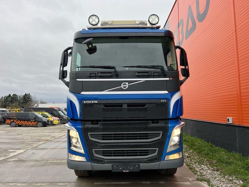 Volvo FH 540 8x4 TANDEM AXLE LIFT / BIG AXLES / BOX L=5652 mm - Kamion vetëshkarkues: foto 3 Volvo FH 540 8x4 TANDEM AXLE LIFT / BIG AXLES / BOX L=5652 mm - Kamion vetëshkarkues: foto 3