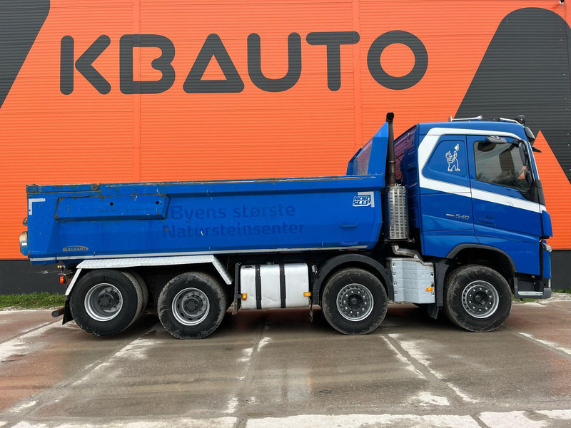 Volvo FH 540 8x4 TANDEM AXLE LIFT / BIG AXLES / BOX L=5652 mm - Kamion vetëshkarkues: foto 5 Volvo FH 540 8x4 TANDEM AXLE LIFT / BIG AXLES / BOX L=5652 mm - Kamion vetëshkarkues: foto 5