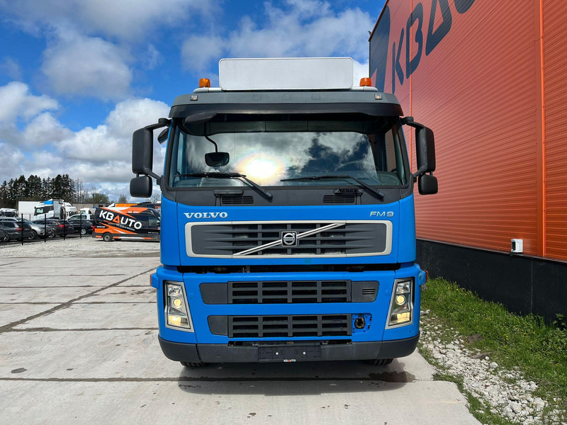 Volvo FM 9 300 6x2*4 HIAB 085D-3 / PLATFORM L=6320 mm - Kamion me karroceri të hapur, Kamion me vinç: foto 3 Volvo FM 9 300 6x2*4 HIAB 085D-3 / PLATFORM L=6320 mm - Kamion me karroceri të hapur, Kamion me vinç: foto 3